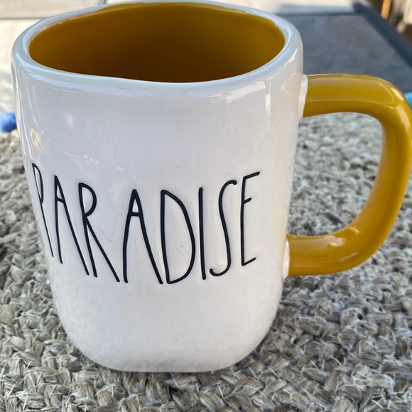 🍍RAE DUNN MUG “PARADISE “🍍H-6 - Picture 1 of 2